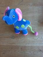 Olifant knuffel met muziek, Kinderen en Baby's, Speelgoed | Knuffels en Pluche, Ophalen, Nieuw, Olifant