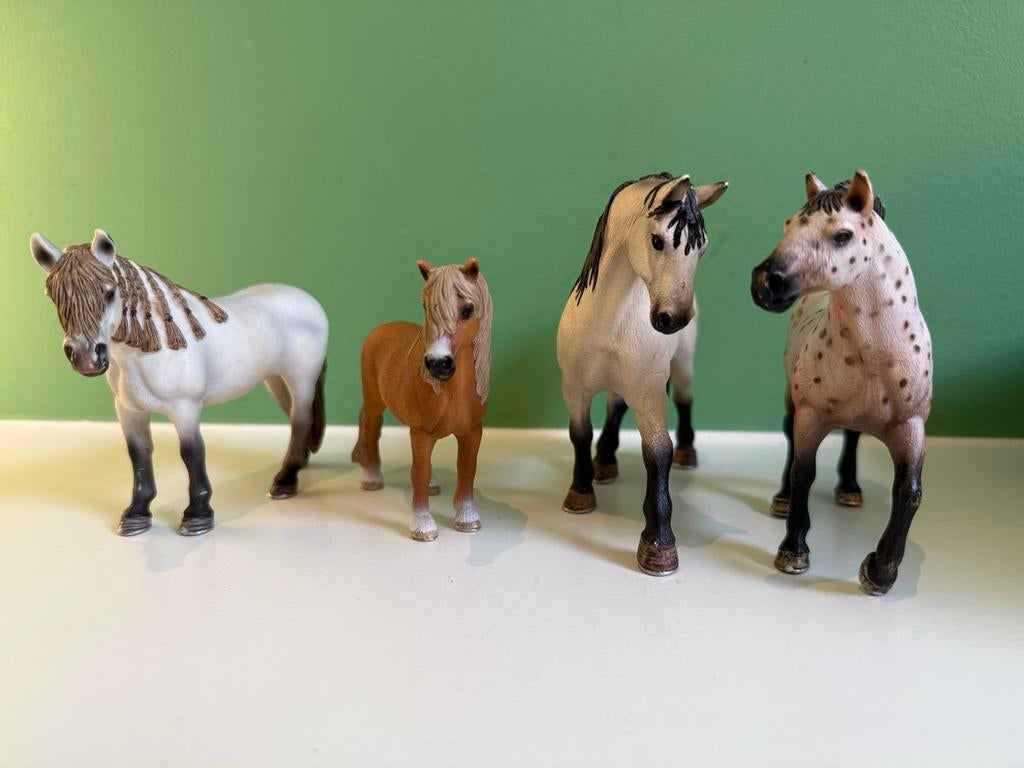 Set van 4 mooie bijzondere Schleich paarden, Ophalen of Verzenden, Gebruikt, Jongen of Meisje