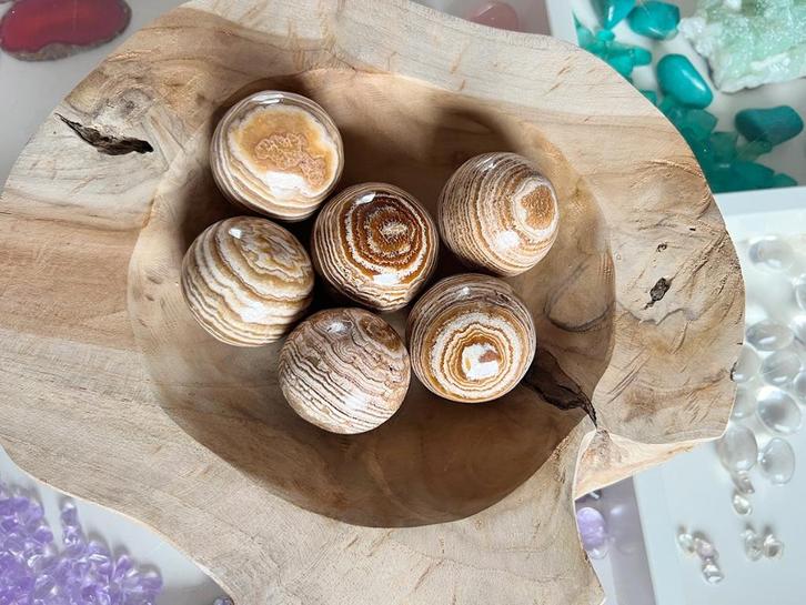 Aragoniet bollen (2), pracht patroon,diameter 8 cm, 183 gram, Verzamelen, Mineralen en Fossielen, Mineraal, Ophalen of Verzenden