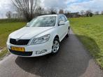 Skoda Octavia 1.2 TSI Combi 2012 Wit nw apk bomvol!, Auto's, Voorwielaandrijving, 4 cilinders, Wit, Origineel Nederlands