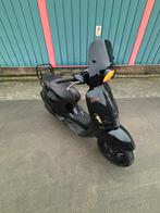 Vespa sprint 50cc brom, Fietsen en Brommers, Ophalen, Maximaal 45 km/u, Zo goed als nieuw, 50 cc