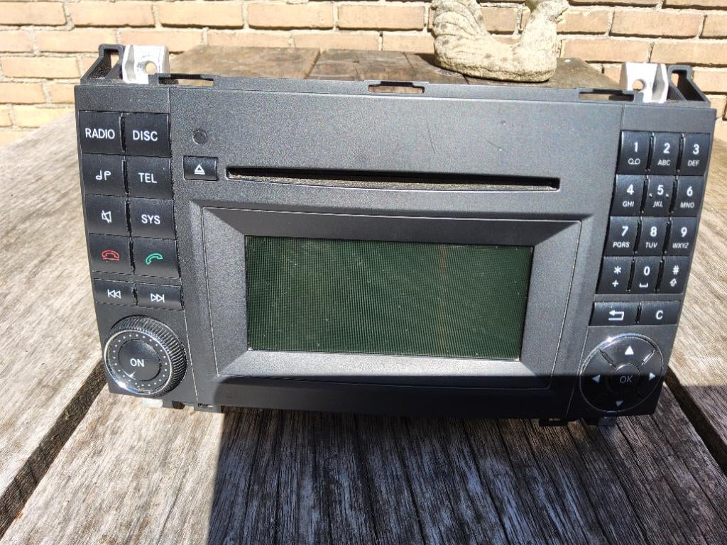 Mercedes-Benz MF2830 originele Audio 20 CD autoradio, Auto diversen, Autoradio's, Ophalen of Verzenden