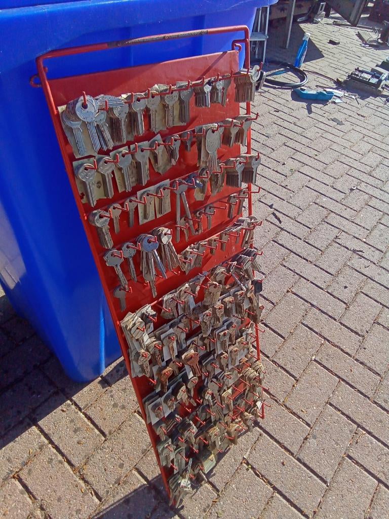 Blanco sleutels met machine, Ophalen