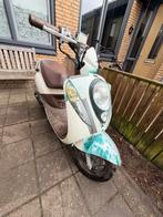 70cc mio, Fietsen en Brommers, Ophalen, Zo goed als nieuw, Benzine