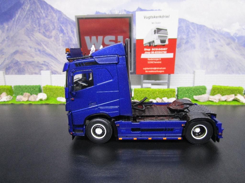 Wsi 01-4717 Lippens , Volvo FH4 Sleeper Cab 4x2, Ophalen, Nieuw, Bus of Vrachtwagen, Wsi