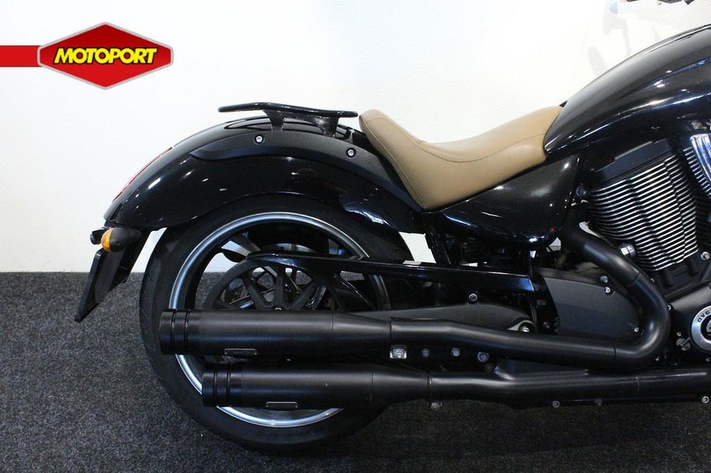 Victory VEGAS 8-BALL (bj 2015), Chopper, Bedrijf, Victory