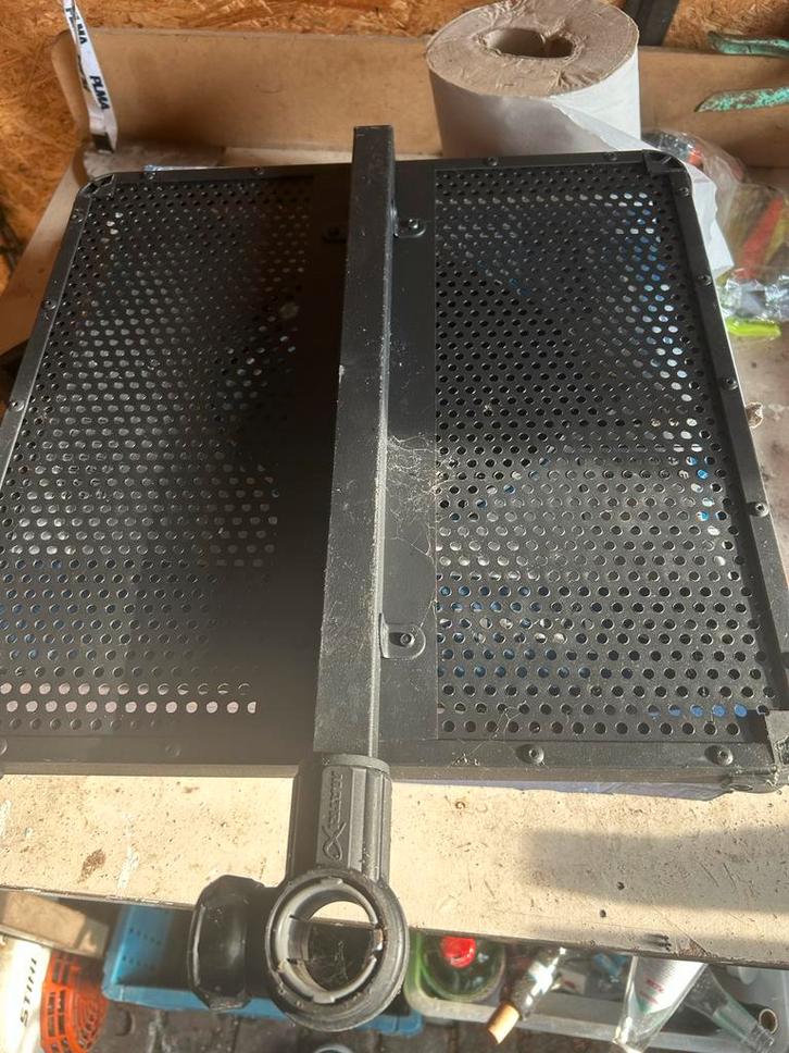 Matrix aasplateau 40x40 - Ideaal voor de visser, Watersport en Boten, Hengelsport | Algemeen, Gebruikt, Overige typen, Ophalen of Verzenden