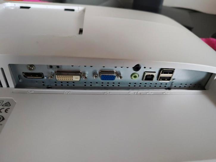 Fujitsu Monitor met HDMI naar DisplayPort adapter, Computers en Software, Monitoren, Gebruikt, 60 Hz of minder, DisplayPort, DVI