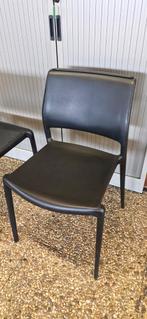 Pedrali Ara stoelen design Jorge Pensi, stapelbaar, Ophalen, Zwart, Kunststof, Vijf, Zes of meer stoelen