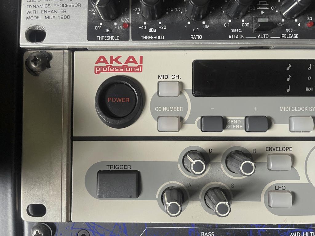 Akai MFC-42 Filter, Ophalen of Verzenden, Zo goed als nieuw, Multi-effect