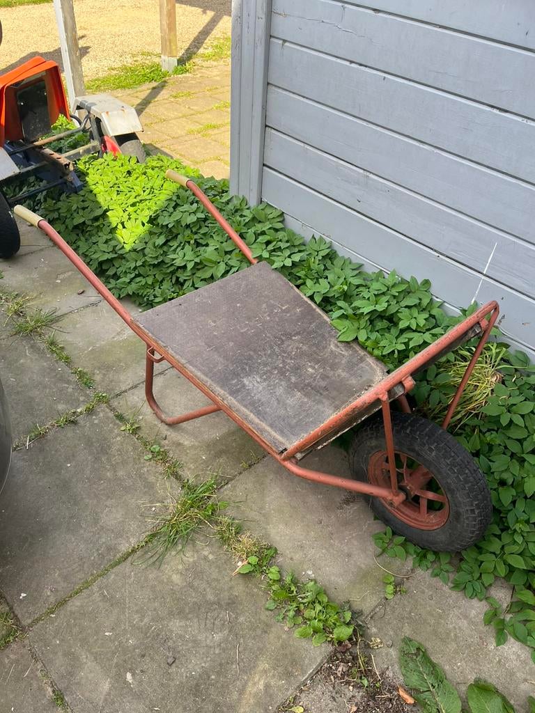 Stenen kruiwagen, Ophalen of Verzenden, Zo goed als nieuw