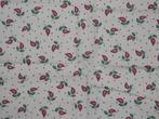 Vintage lapje stof wit met rood-blauwe bloemetjes NIEUW, Wit, Nieuw, Ophalen of Verzenden, 30 tot 120 cm