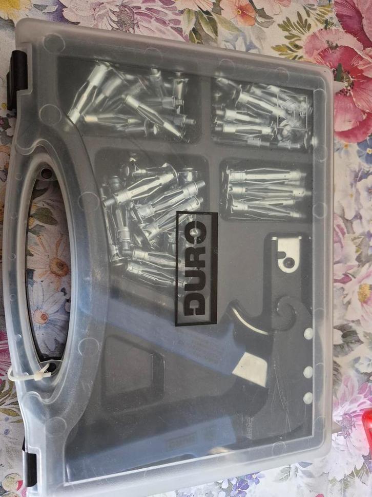 Duro Pluggenset voor Spouwmuren 72-delig, Doe-het-zelf en Verbouw, Gereedschap | Handgereedschap, Zo goed als nieuw, Ophalen of Verzenden