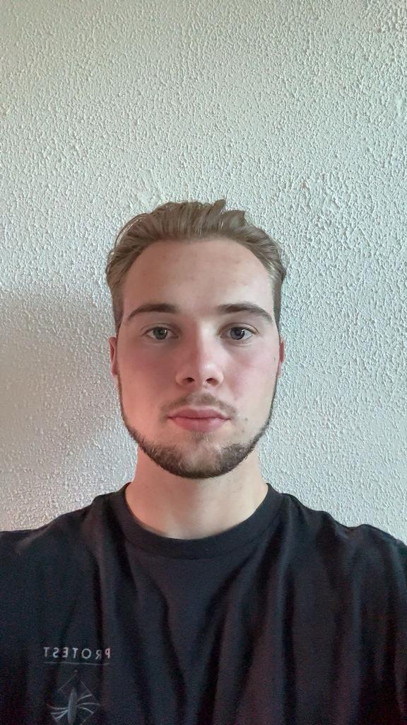 Twee werkende vrienden (21 & 22) zoeken huurwoning Leeuwaren