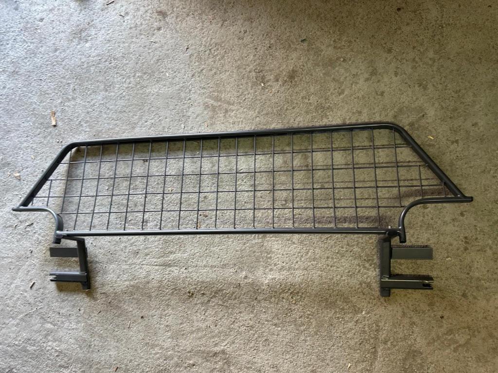 Hondenrek Travall Peugeot 3008 SUV (2008-2016), Auto diversen, Hondenrekken, Ophalen of Verzenden, Zo goed als nieuw