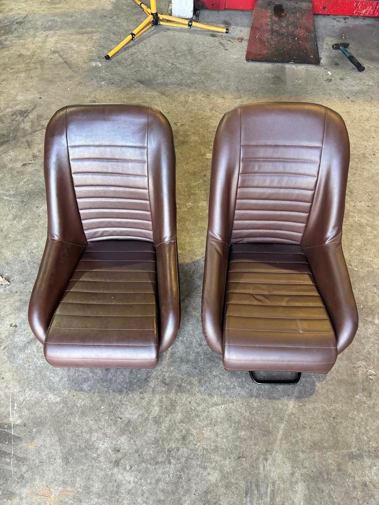 Nieuwe bruin lederen kuipstoelen voor Oldtimer/Klassieker, Auto-onderdelen, Interieur en Bekleding, Oldtimer onderdelen, Nieuw