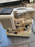 Vintage Eumig P8 Filmprojector - Klassieker!, Ophalen, Gebruikt, Met scherm