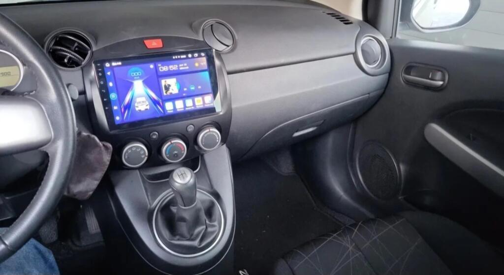 Mazda 2 | 2007 - 2014 | Autoradio, Auto diversen, Autonavigatie, Gebruikt, Ophalen of Verzenden