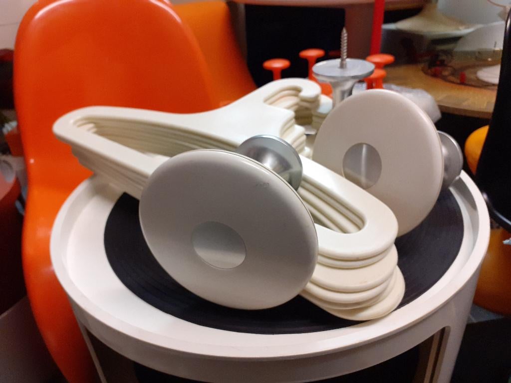 wit chroom kunststof kapstok jaren 70 space age design retro, Huis en Inrichting, Kunststof, Gebruikt, Wandhaken, ?