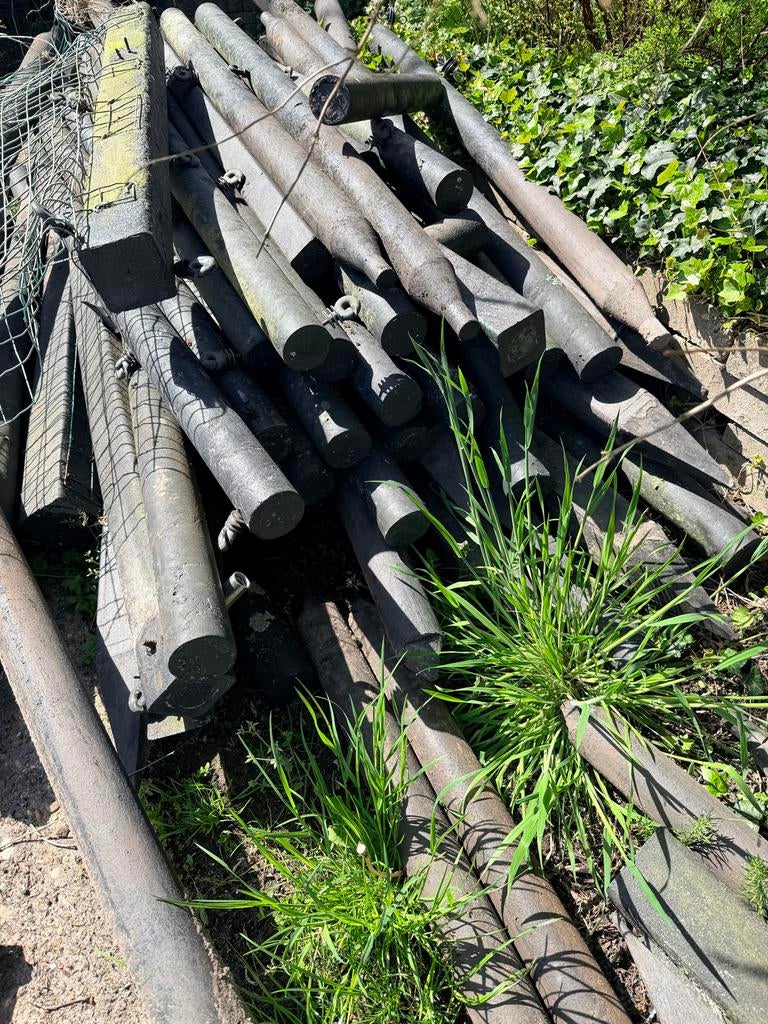 50-70 Onverwoestbare kunststof palen voor paardenbak, Ophalen, Gebruikt, 250 cm of meer, Palen