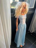 Mooie pop, 1 meter lang, blauwe jurk, Ophalen, Gebruikt, Poppenhuis