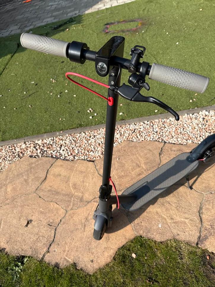 E-step tot 31km/h met extra onderdelen step, Fietsen en Brommers, Steps, Gebruikt, Elektrische step (E-scooter), Ophalen