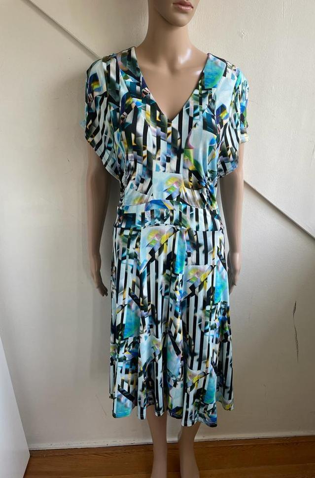 Eva & Claudi jurk maat L 40/42 blauw zwart geel wit print, Ophalen of Verzenden, Zo goed als nieuw, Blauw