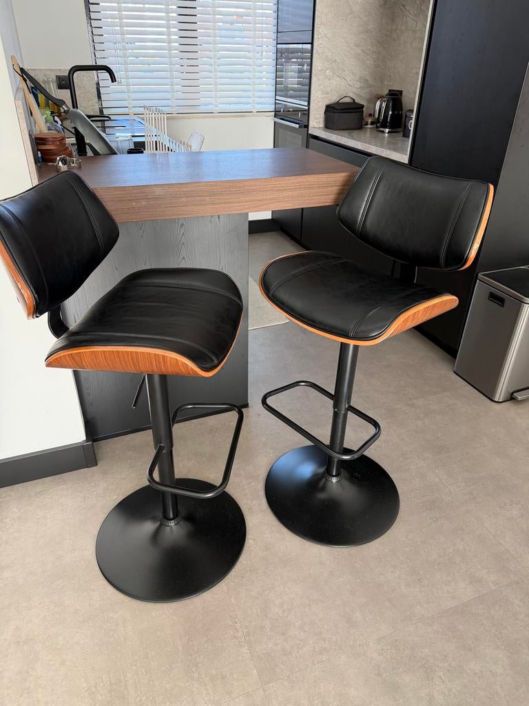 2x barkrukken met rugleuning - 1 beschadigd, Gebruikt, In hoogte verstelbaar, Ophalen of Verzenden, 90 cm of meer