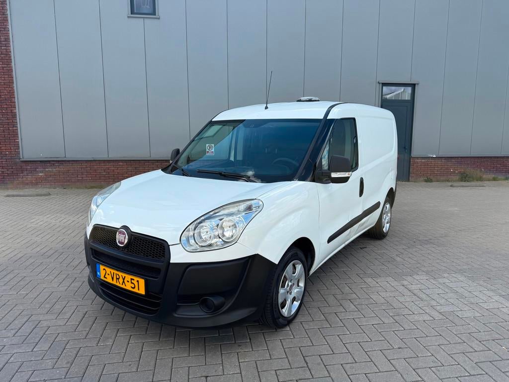 Fiat Doblò Cargo 1.3 MultiJet 108.000 Nap Airco NW Apk Wit, Auto's, Euro 5, Gebruikt, 4 cilinders, Bedrijf