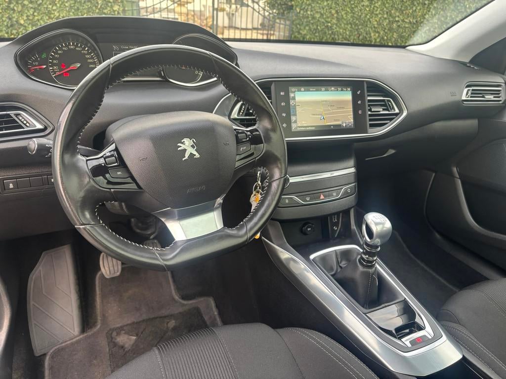 Peugeot 308 1.6 THP Allure | Cruise control | Climate contro, Voorwielaandrijving, Euro 5, 4 cilinders, 49 €/maand