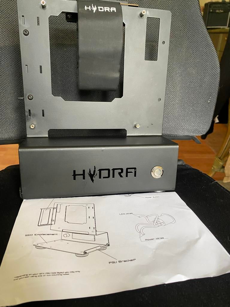 Hydra Mini ITX Open Air PC Case - Zwart, Computers en Software, Computerbehuizingen, Ophalen, Zo goed als nieuw