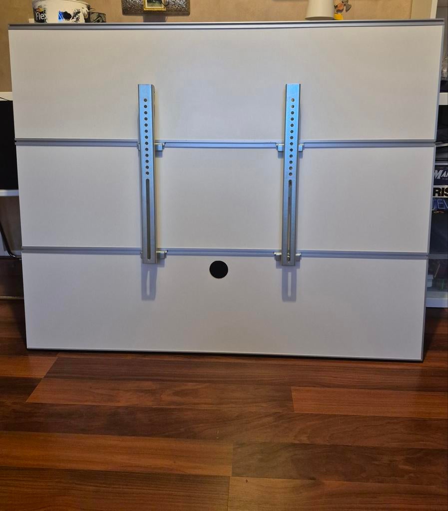 IKEA Besta TV wand met tv-beugel, Ophalen, Gebruikt, 100 tot 150 cm, Minder dan 100 cm