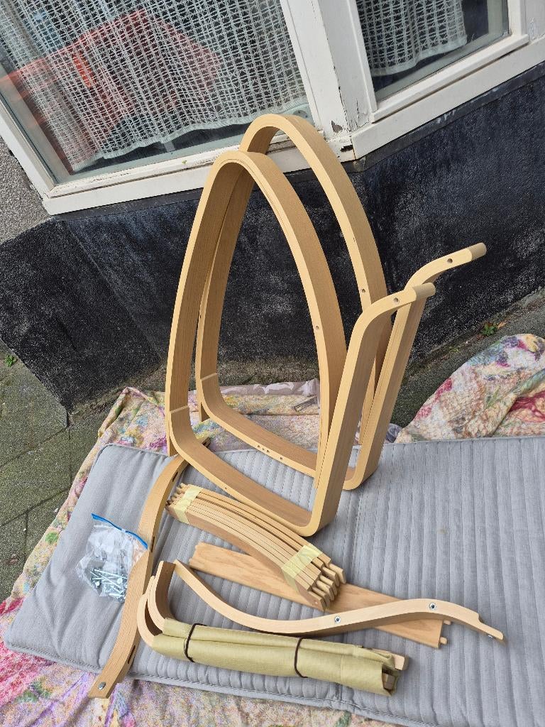 Ikea POÄNG schommelstoel, in nieuwe staat, Huis en Inrichting, Stoelen, Ophalen, Overige materialen, Bruin, Zo goed als nieuw