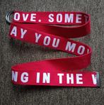 rode letter tekst print riem 130 cm, Nieuw, Ophalen of Verzenden, 115 cm of meer, Riem of Ceintuur
