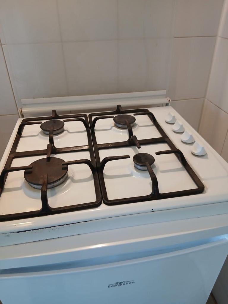 Everglades gasfornuis met 4 pitten, Witgoed en Apparatuur, Kookplaten, Ophalen, Gebruikt, 4 kookzones, Gas