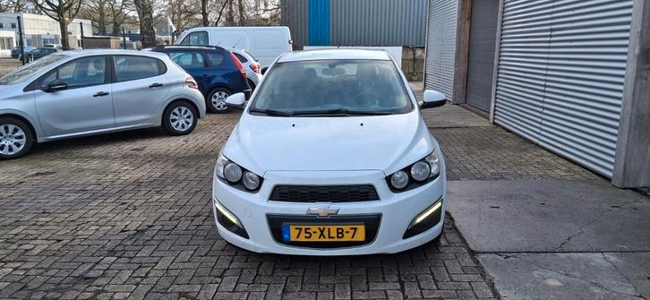 Chevrolet Aveo 1.3D 5-DEURS 2012 Wit, Auto's, Chevrolet, Bedrijf, Te koop, Aveo, ABS, Airbags, Airconditioning, Bluetooth, Bochtverlichting