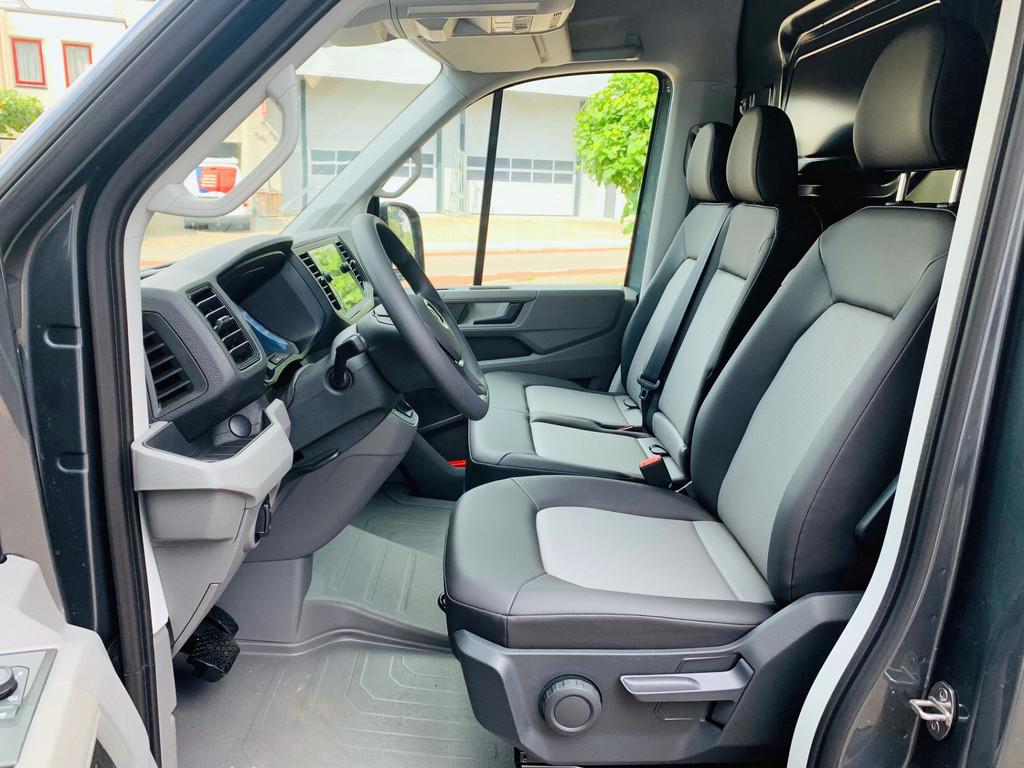 Volkswagen Crafter 35 2.0 Tdi L3H3 140Pk BPM vrij LED Koplam, 12 maanden, Gebruikt, Euro 6, 4 cilinders