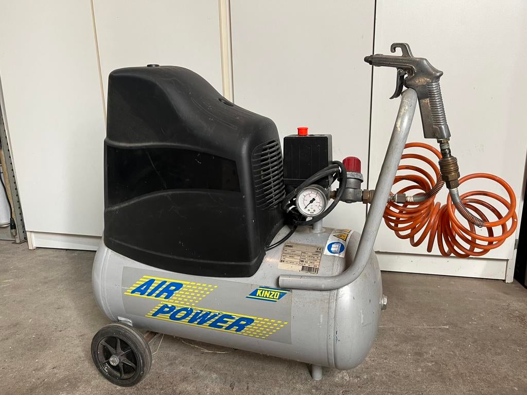 Compressor, Doe-het-zelf en Verbouw, Compressors, Ophalen of Verzenden, Zo goed als nieuw, Minder dan 200 liter/min