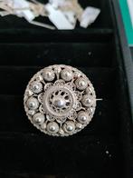 Grote zilveren broche. Zeeuwse knoop. Doorsnee 3,4 cm., Ophalen of Verzenden, Zilver, Zilver, Dame