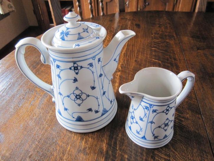 Antieke Koffiekan en melkkan - Königzelt Silesia Strohblume, Antiek en Kunst, Antiek | Porselein, Verzenden