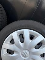Suzuki 15 inch wielen met z.g.a.n. banden en wieldoppen, Ophalen, Gebruikt, 15 inch, Banden en Velgen