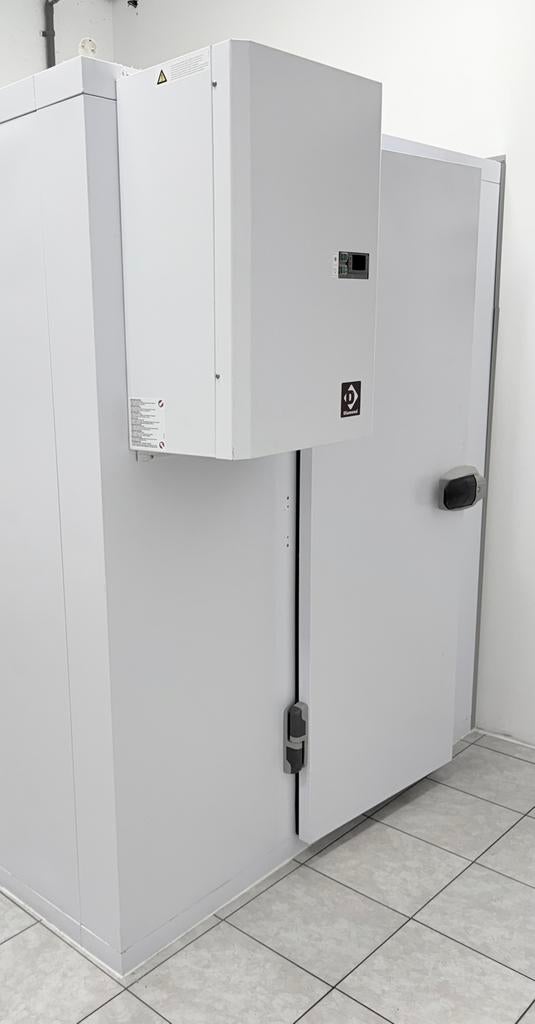 Koelcel Stekkerklaar. ZGAN. 1.8x1.8, Ophalen, Koelen en Vriezen