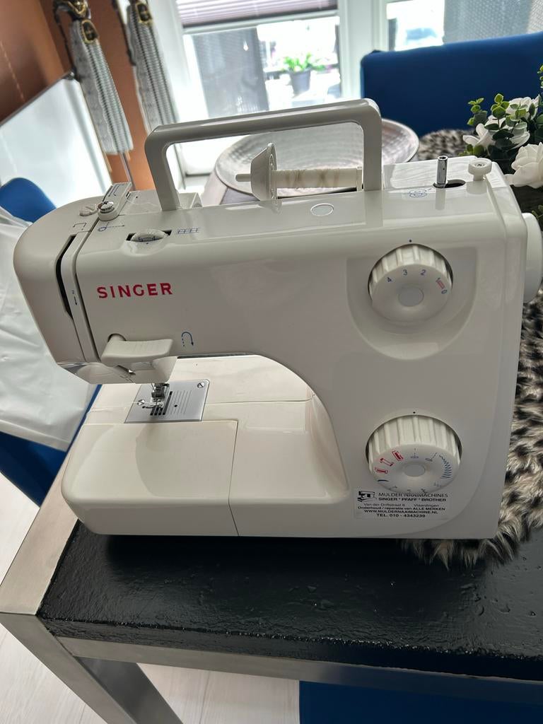 Singer naaimachine zgan, Ophalen, Zo goed als nieuw, Naaimachine, Singer