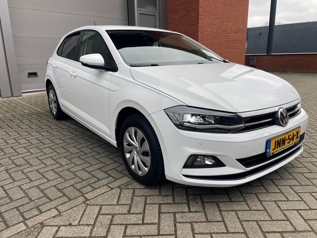Volkswagen Polo 1.0, CARPLAY, R-CAM, CLIMA, VW DEALER ONDERH, 1005 kg, Zwart, Wit, Handgeschakeld