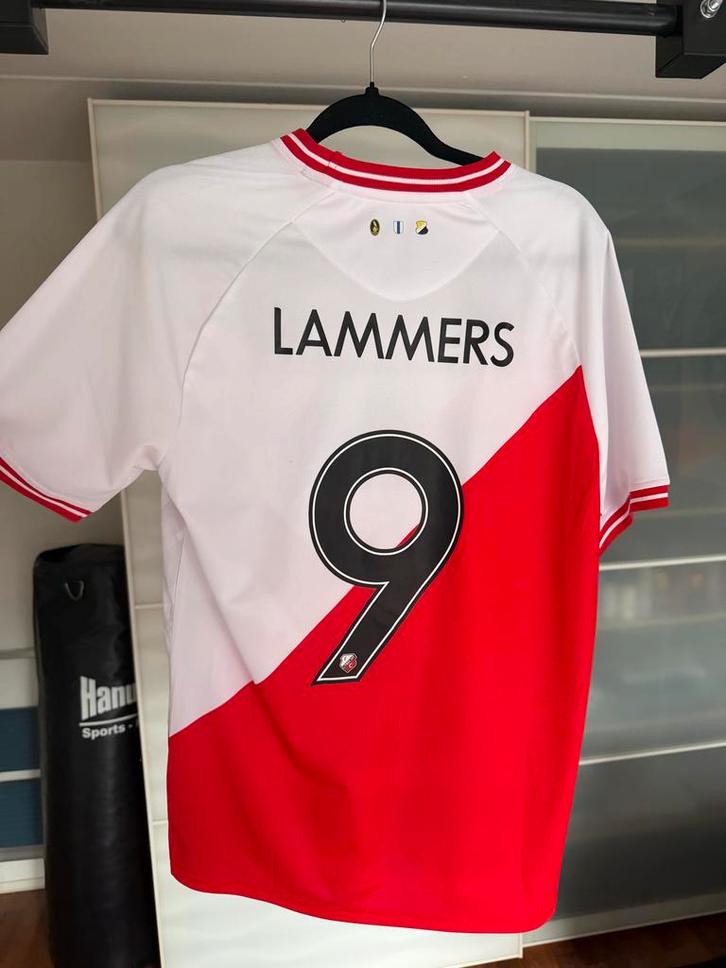 FC Utrecht Thuisshirt Sam Lammers Maat M, Kleding | Heren, T-shirts, Zo goed als nieuw, Maat 48/50 (M), Rood, Ophalen of Verzenden