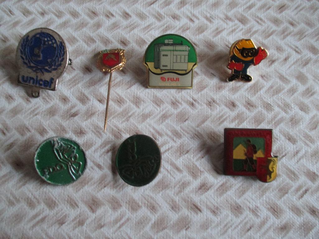 Enkele speldjes diversen, Verzamelen, Speldjes, Pins en Buttons, Ophalen of Verzenden, Zo goed als nieuw, Overige onderwerpen