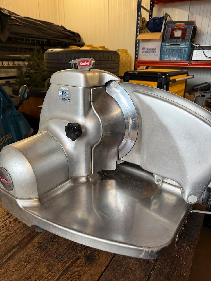 Berkel snijmachine - Professionele vleeswarensnijder, Zakelijke goederen, Horeca | Keukenapparatuur, Bakkerij en Slagerij, Gebruikt