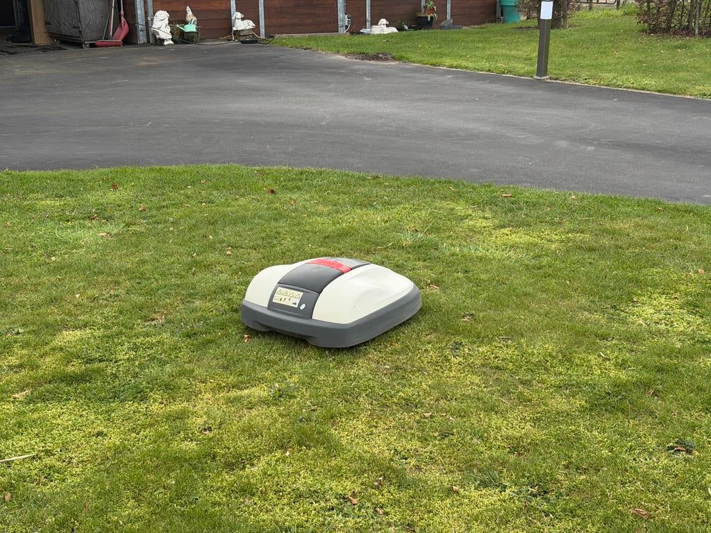 Robotmaaier Honda Miimo, Tuin en Terras, Robotmaaiers, Gebruikt, 20 tot 25 cm, Ophalen of Verzenden