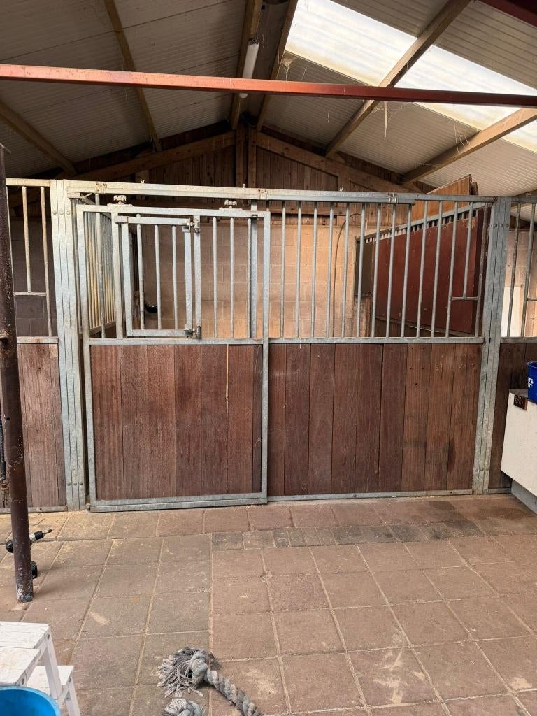 Stalwanden, stallen, boxen in goede staat, Dieren en Toebehoren, Ophalen, Gebruikt, Overige soorten