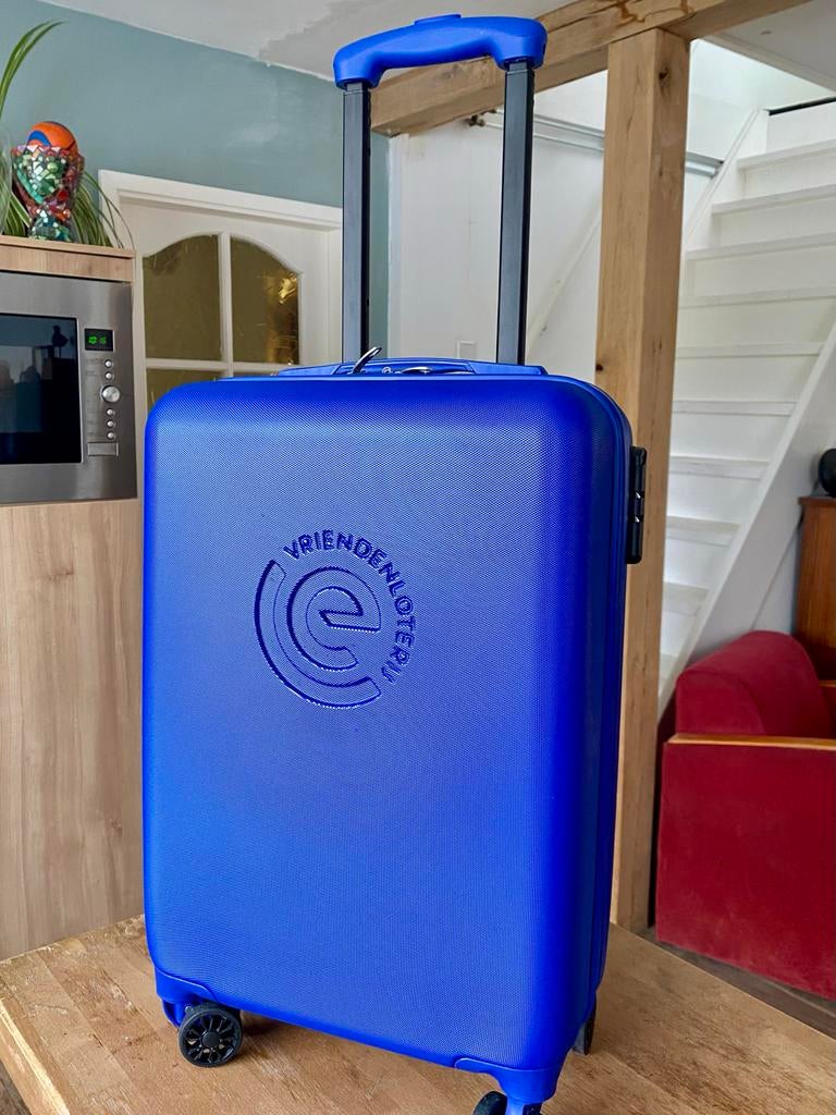 Vriendenloterij eredivisie rolkoffer met cijferslot, Sieraden, Tassen en Uiterlijk, Tassen | Reistassen en Weekendtassen, 40 tot 60 cm